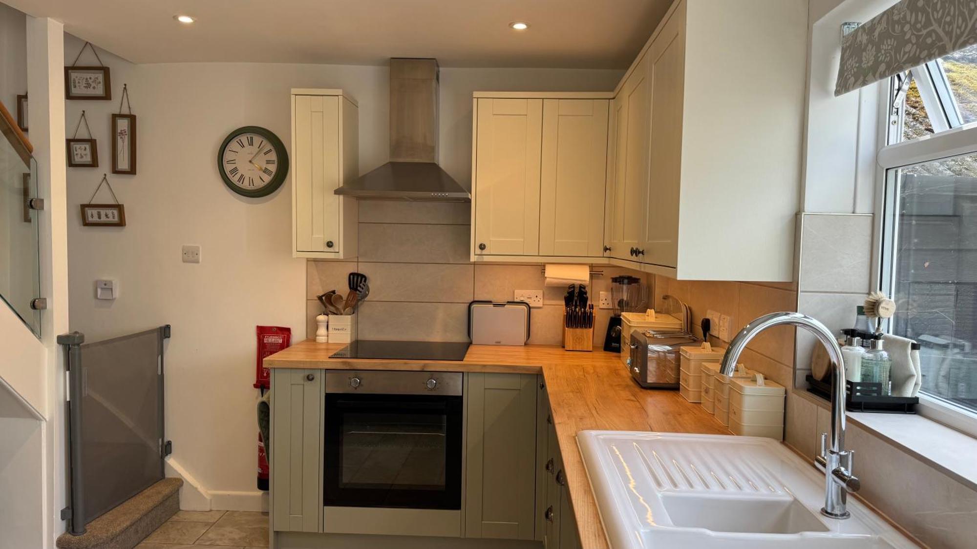 3 Bed Spa Cottage Southwater Exterior foto